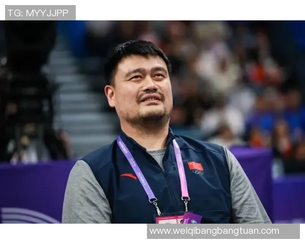 陈龙与姚明的传奇故事：从篮球场到银幕的跨界合作与友谊之旅