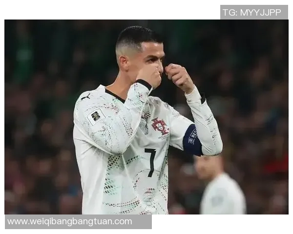 足球明星肘击瞬间精彩集锦视频素材分享让你重温激烈对抗时刻 足球明星肘击瞬间精彩集锦视频素材分享让你重温激烈对抗时刻