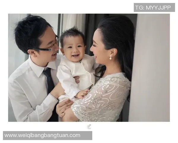 足球明星与陪伴多年的女友甜蜜回忆揭示爱情长跑的秘密与坚持